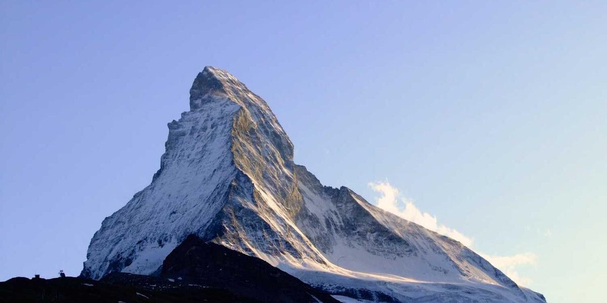 Cabincore Trend: What It Is & How to Get the Look